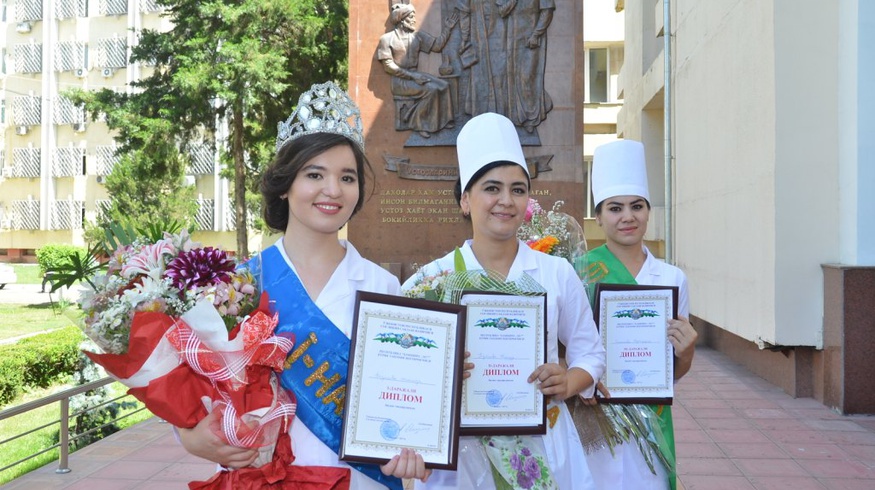 В узбекистане выбрана лучшая медсестра 2017 года