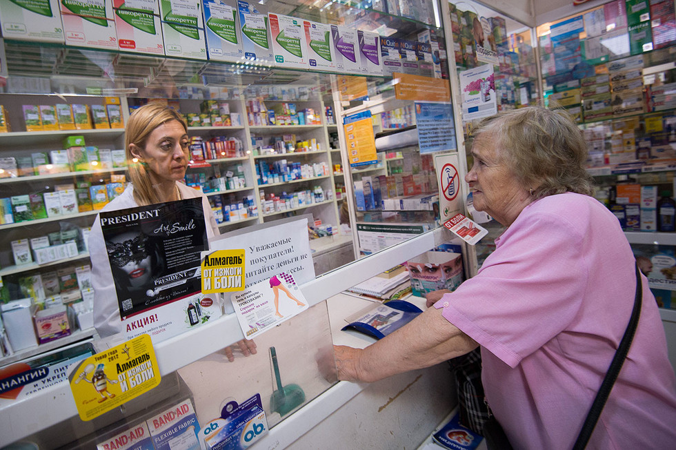 Правительство РФ раскритиковало планы по продаже лекарств в супермаркетах