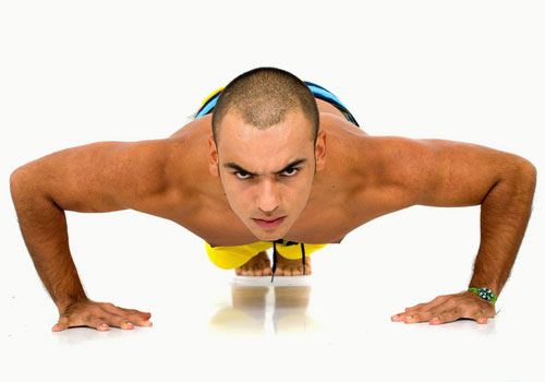 Гимнастика для мужчин: эффективные упражнения для выполнения дома