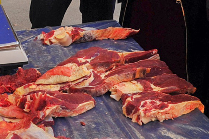 На рынки Ташкента 10 лет поставлялось испорченное мясо
