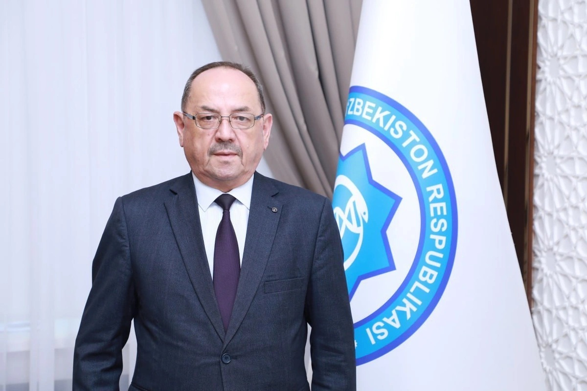 «Носить маски нужно в зависимости от ситуации». Нурмат Атабеков опроверг обязательное ношение масок в школах