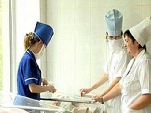 Российских медиков ожидает повышение зарплат на 60-70%